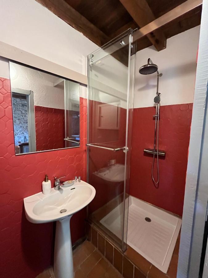 Petite Maison En Perigord Noir Plazac Bagian luar foto